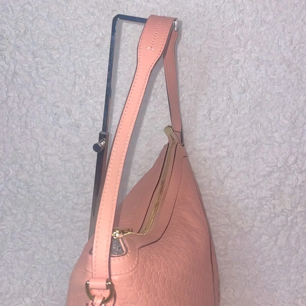 Gucci GG Microguccissima Monogram Bree Pink Leather Hobo Zip Shoulder Bag Purse